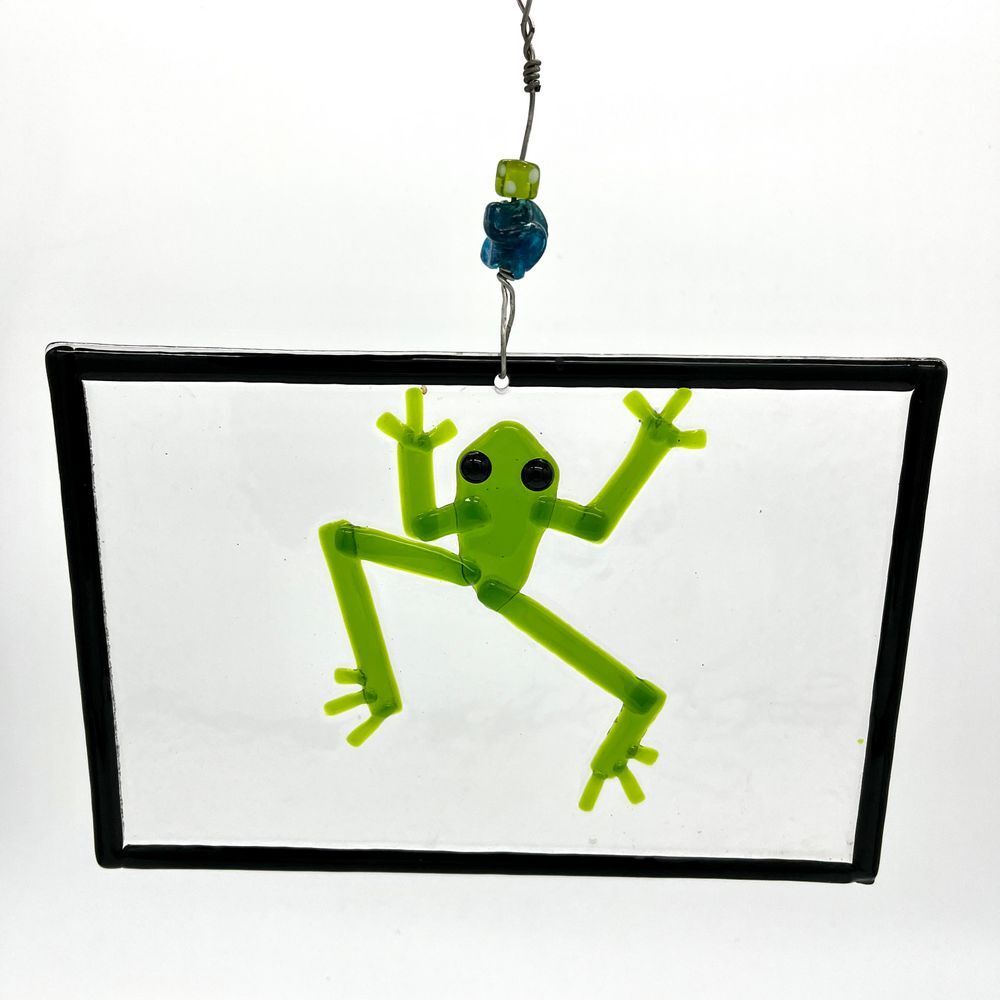 Handcrafted  Frog Fused Glass Suncatcher Window Hanging Home Decor Green 6x8‎ in